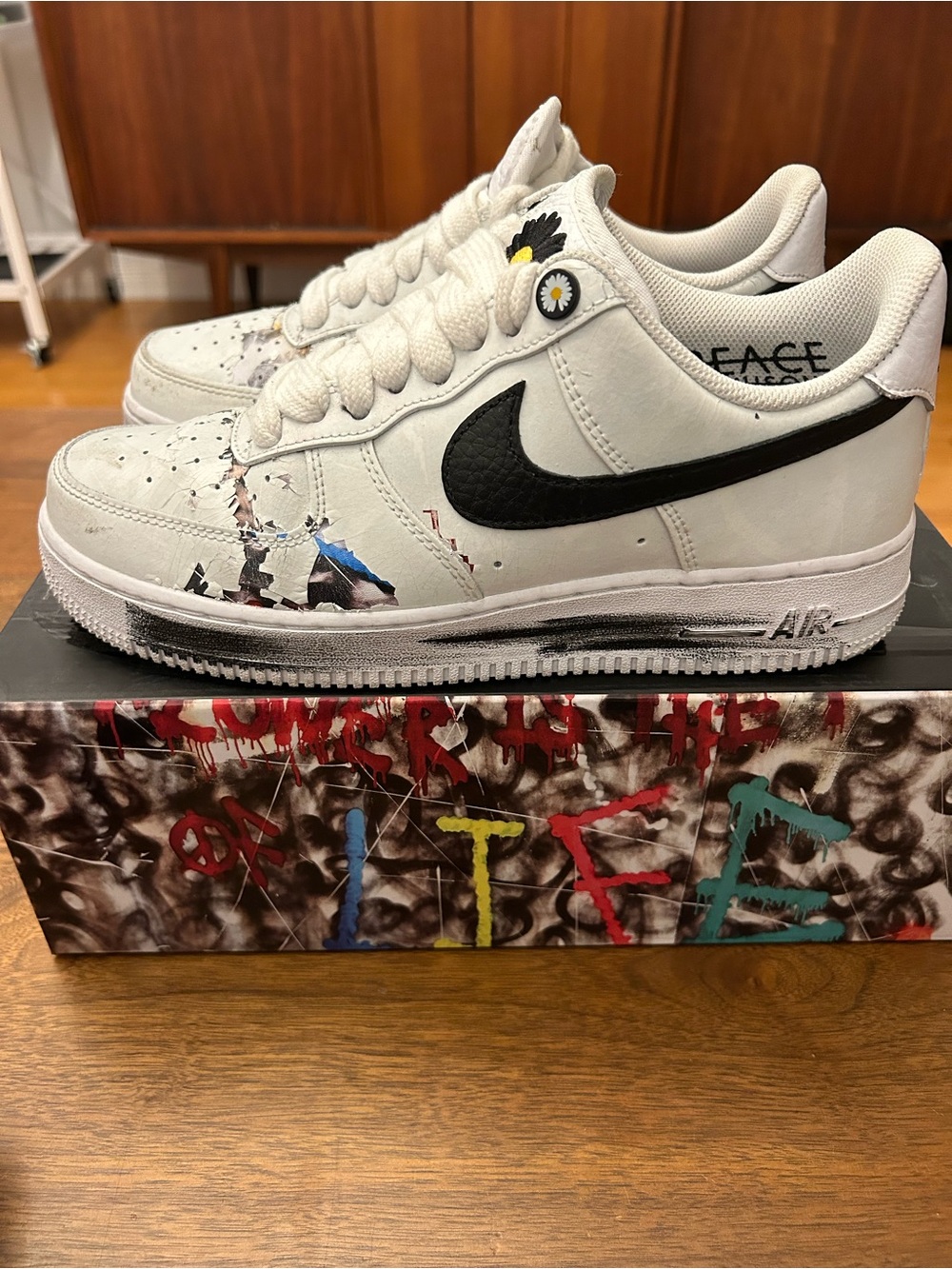 Nike Air Force 1 Low White with Black PARANOISE